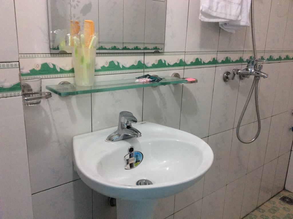 Phuong Nam Noi Bai Airport Hotel Hanoi Bilik gambar